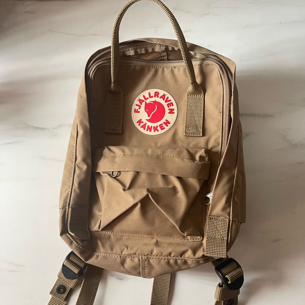 Fjallraven Kanken mini backpack